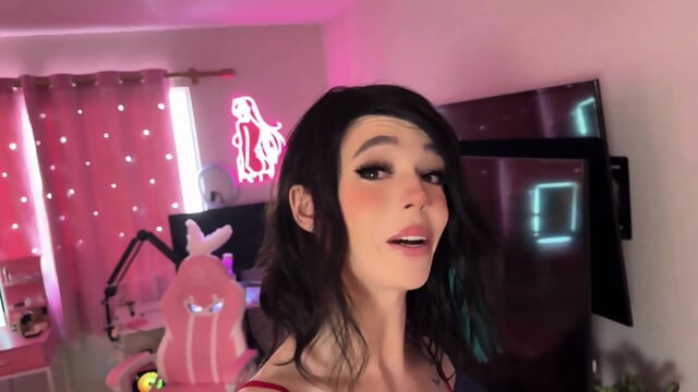 MY ROOMMATE FUCKED MY TRANS ASS FOR CHRISTMAS - I got too hornyâ¦