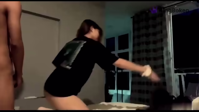 Cute Pinay girl fucked doggystyle in their sextape poster