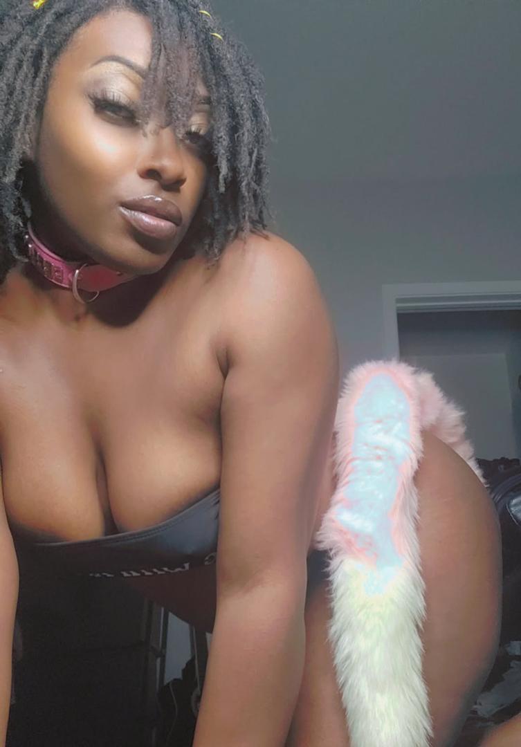 Ebonyhaze pornstar